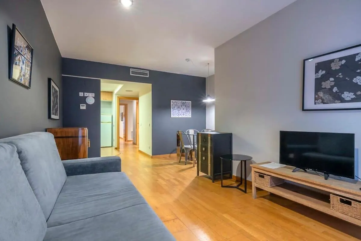 Apartamento 2 Bedroom With Balcony In Eixample 4-2 Barcelona