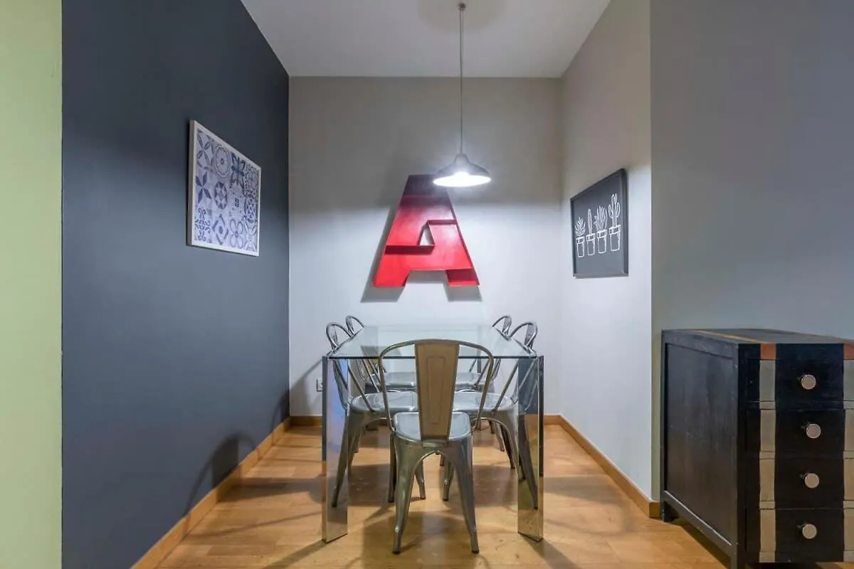 2 Bedroom With Balcony In Eixample 4-2 Barcelona 0*,
