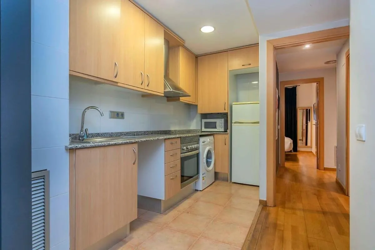 Apartamento 2 Bedroom With Balcony In Eixample 4-2 Barcelona