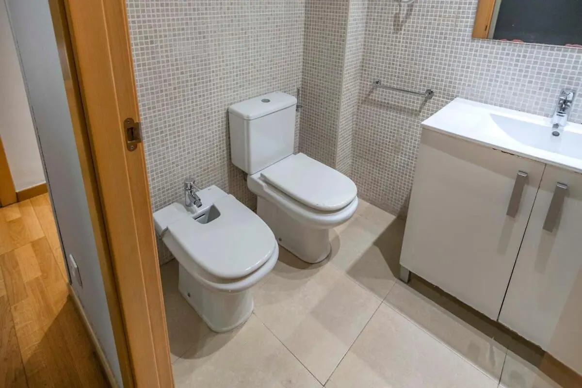 2 Bedroom With Balcony In Eixample 4-2 Barcelona 0*,